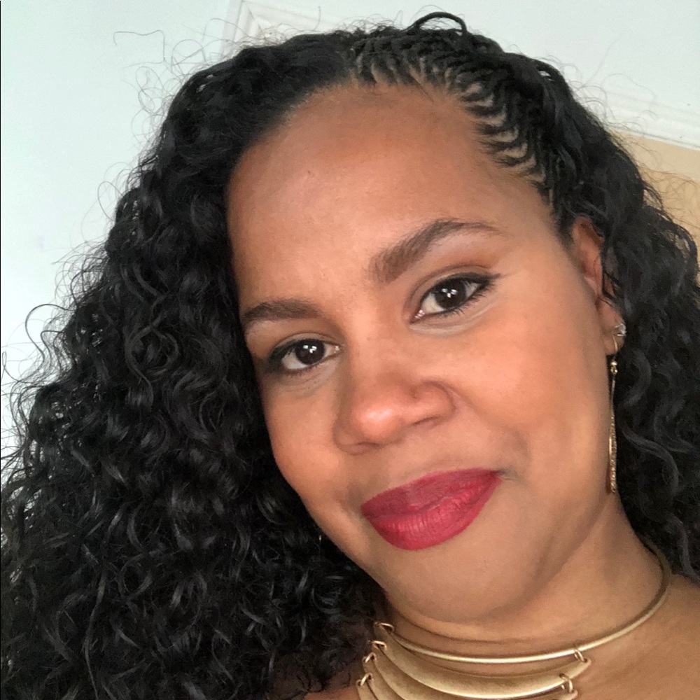 Meet your Posher, Nazeema
